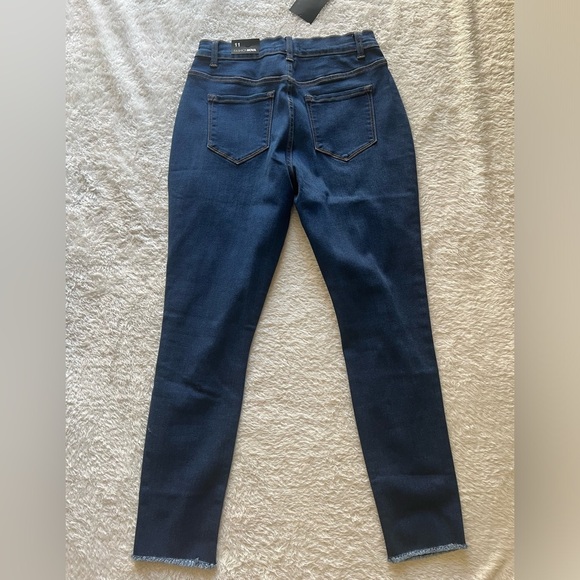 Fashion Nova - Always Leaving Jeans - Picture 6 of 6